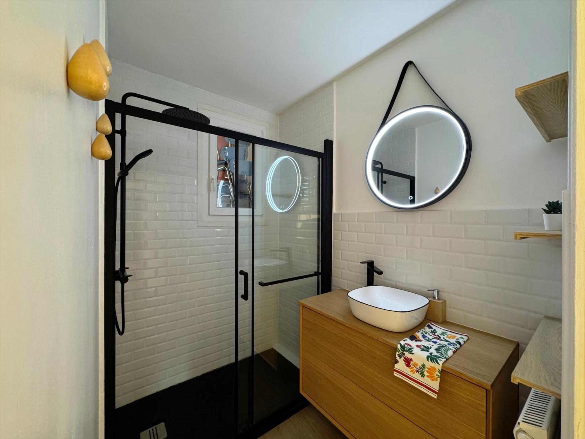 Logement Autour De Moi * * * * * Chambery Luaran gambar